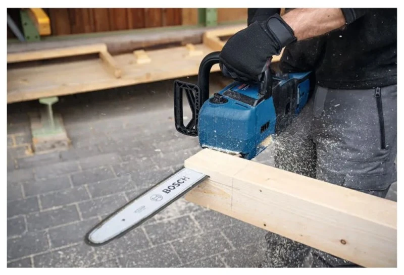 Bosch GKE18V-30 be akumuliatoriaus ir kroviklio Grandininis pjūklas akku