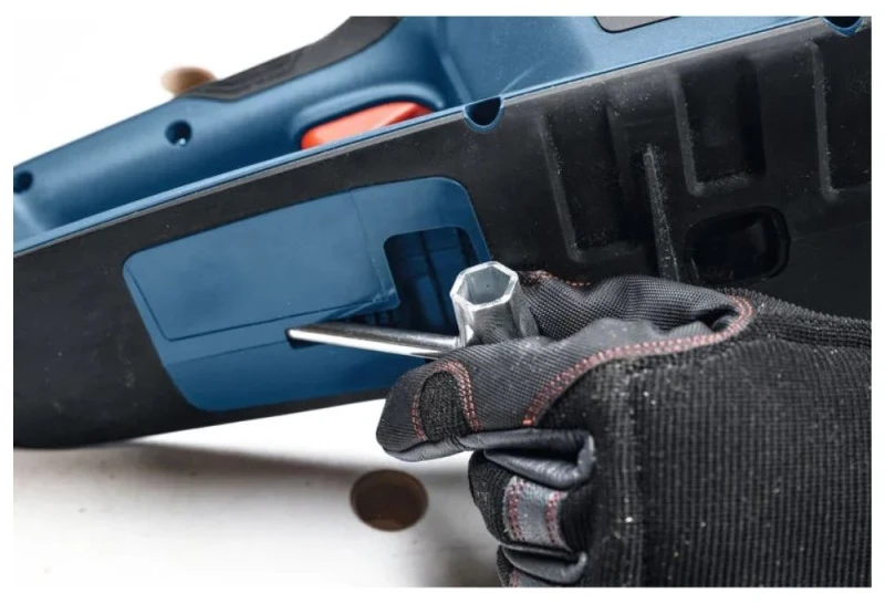 Bosch GKE18V-30 be akumuliatoriaus ir kroviklio Grandininis pjūklas akku