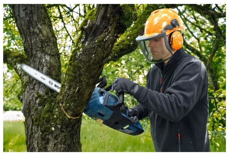 Bosch GKE18V-30 be akumuliatoriaus ir kroviklio Grandininis pjūklas akku