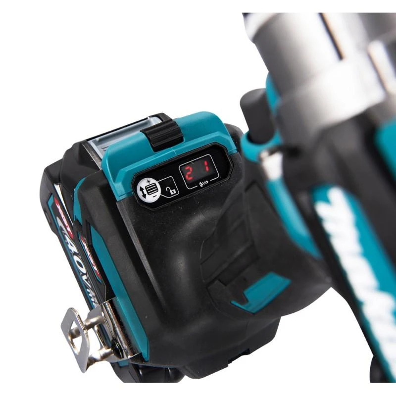 Makita DF001GM201 Akumuliatorinis gręžtuvas-suktuvas XGT, 140/68Nm, bešepetėlinis variklis, 13mm metalinis griebtuvas, 2X4,0Ah, greitasis kroviklis; MAKPAC lagaminas