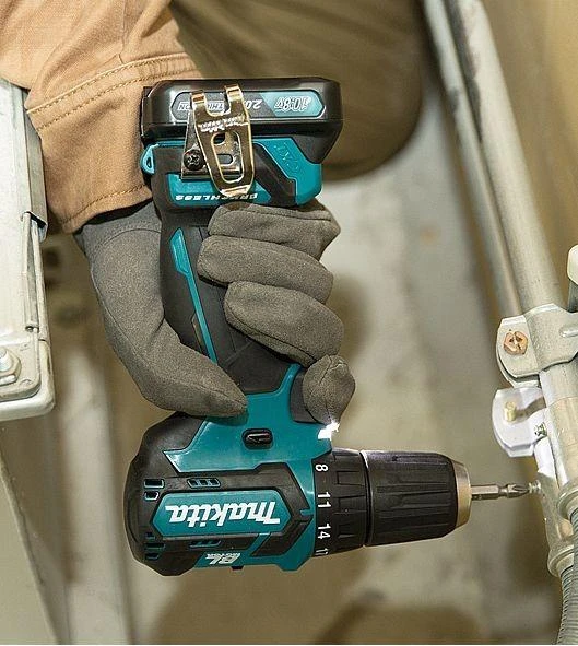 Makita DF332DSAJ Akumuliatorinis gręžtuvas, 12VMAX, 2x2,0 Ah Li-ion 35/21 Nm, 1,0kg, LED 2-greičiai, MAKPACK