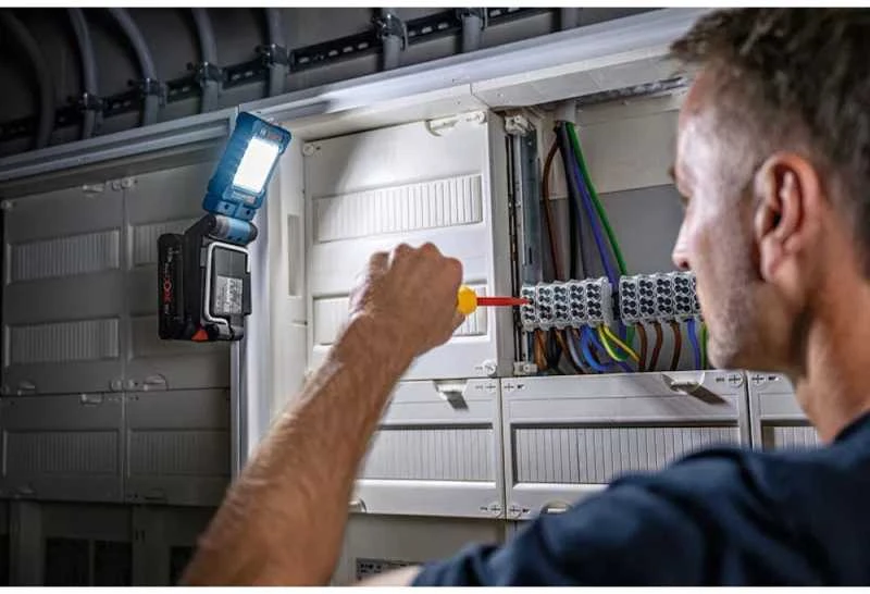 Bosch GLI 18V-800 Solo Carton
