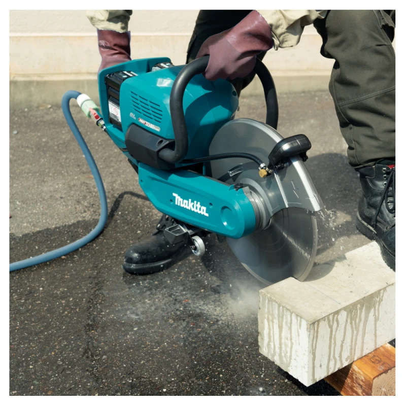 Makita CE001GZ01 Akumuliatorinis pjūklas XGT, 40V MAX x2 (80V MAX), diskas 355mm, max 127mm BL-M, 14.1kg, Be akumuliatorių ir kroviklio! Komplektaciniai diskai E-12996
