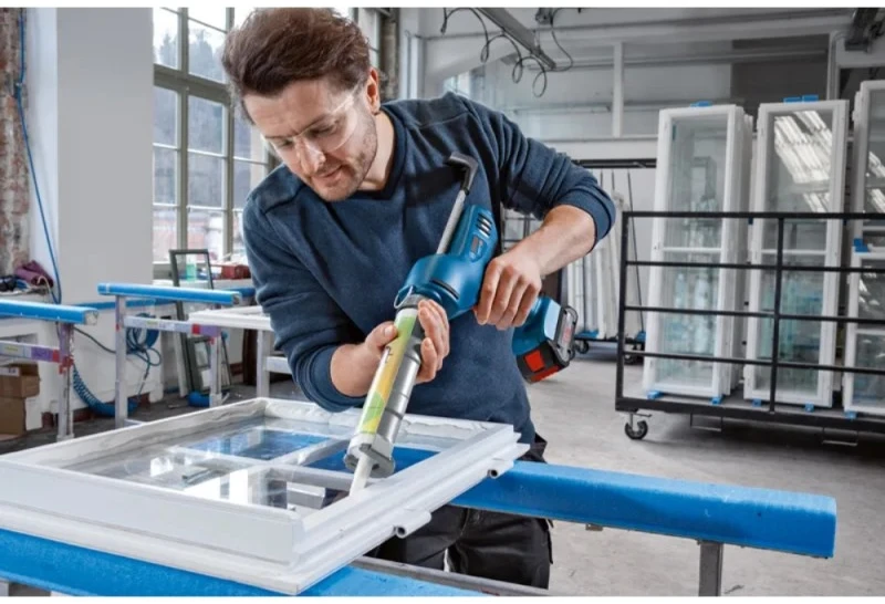 Bosch GCG 18V-310, C be akumuliatoriaus ir kroviklio