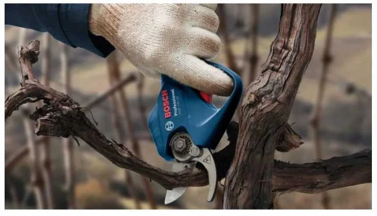 Bosch GGP 12V-25 (2x3Ah) Akumuliatorinis žirklės