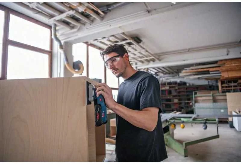 Bosch GSS 18V-13 Solo; 3 plokštės LB