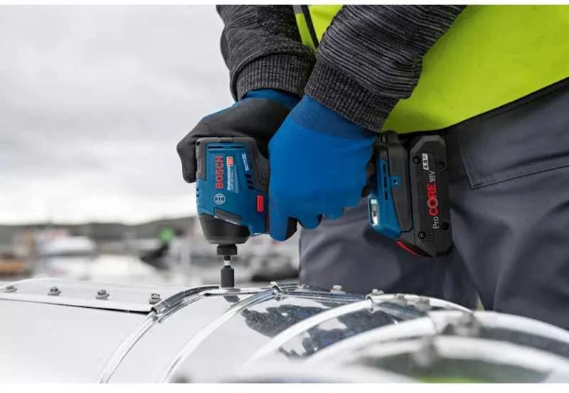 Bosch GDR 18V-220 C, CoMo, 2x5.0 Ah; GAL 18V-40, LB
