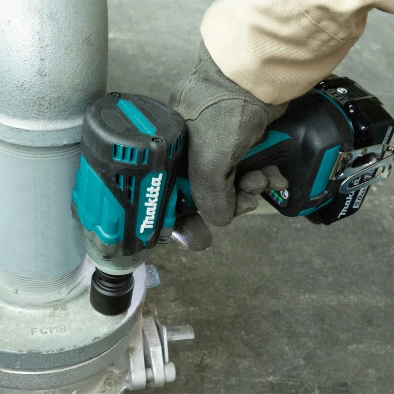 Makita DTW300RTJ Akumuliatorinis smūginis veržliasukis 18V, 2x5,0Ah Li-ion, 330 Nm, 1/2", LED, MAKPACK