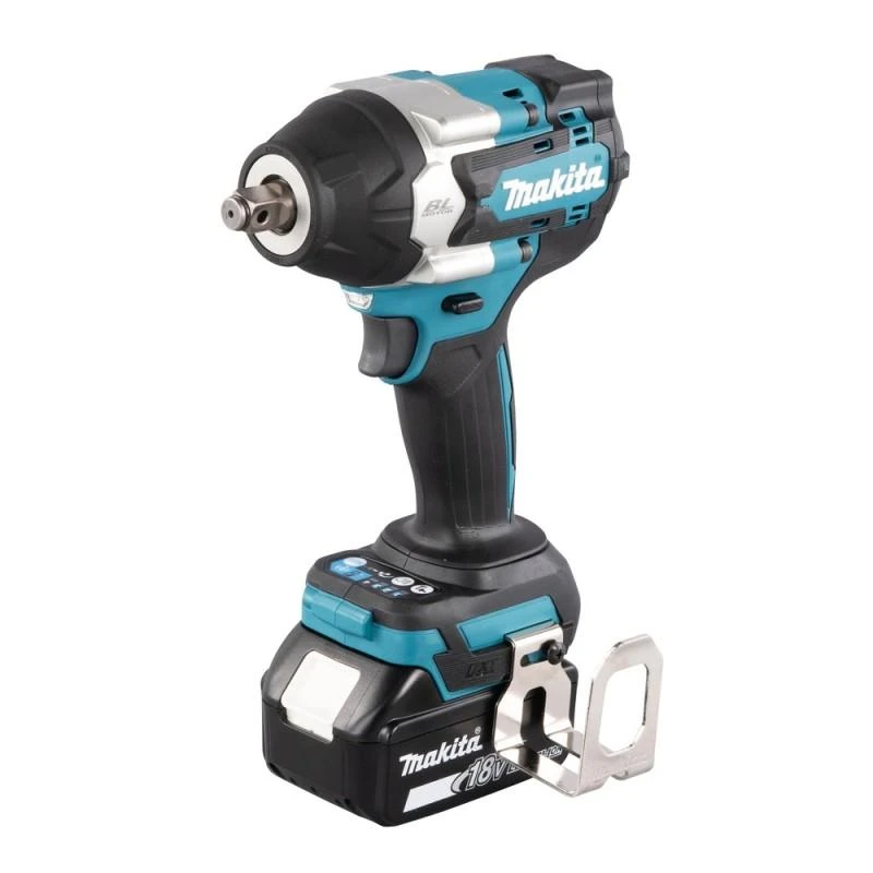 Makita DTW700RTJ Akumuliatorinis smūginis veržliasukis 18V, 2x5,0Ah Li-ion, 700/1000 Nm, 1/2", LED, MAKPACK
