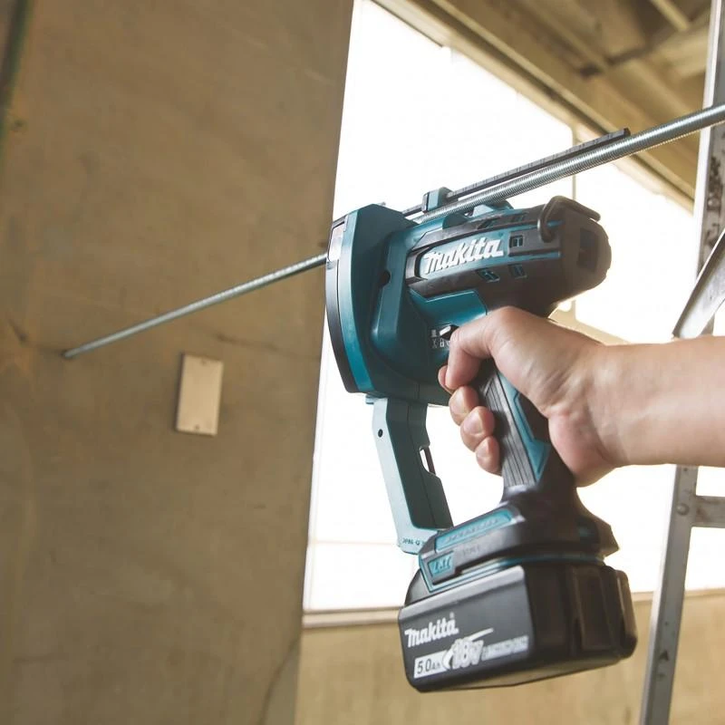 Makita DSC102Z Akumuliatorinis sriegto strypo kirpimo įrankis, 18V, Be akumuliatorių ir kroviklio!