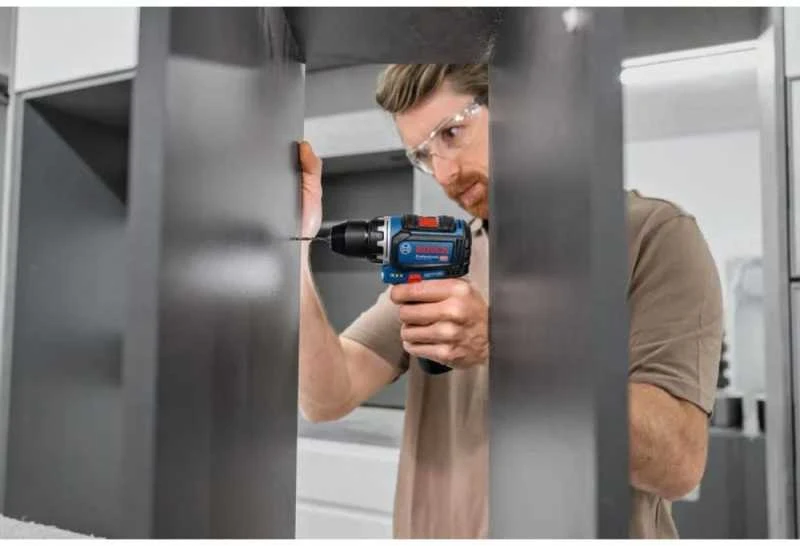Akumuliatorinis suktuvas su metaliniu griebtuvu BOSCH GSR 12V-32 Solo CT