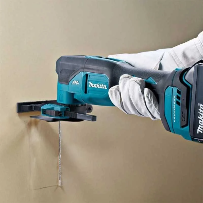 Makita DTM53Z pjauna sieną su kreiptuvu