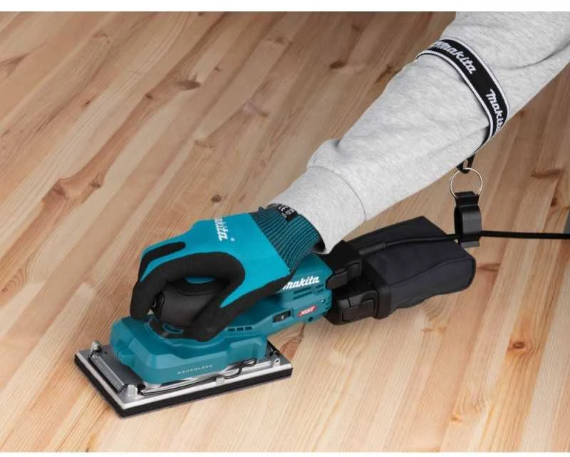 Makita BO007CGZ Akumuliatorinis vibracinis šlifuoklis XGT 40V, 80X130mm, ø2mm, AWS (be AWS lusto), Be akumuliatorių ir kroviklio!