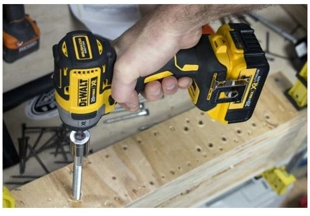 Akumuliatorinių suktuvų rinkinys DeWALT DCK266P3