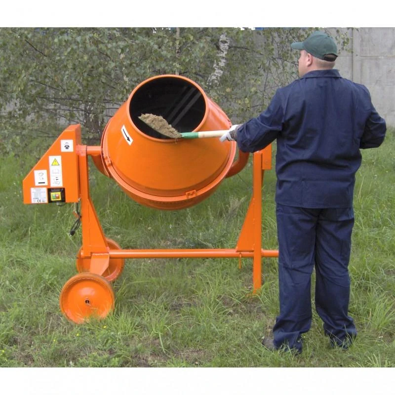 Betono maišyklė Altrad BWE 250 KJ darbo metu