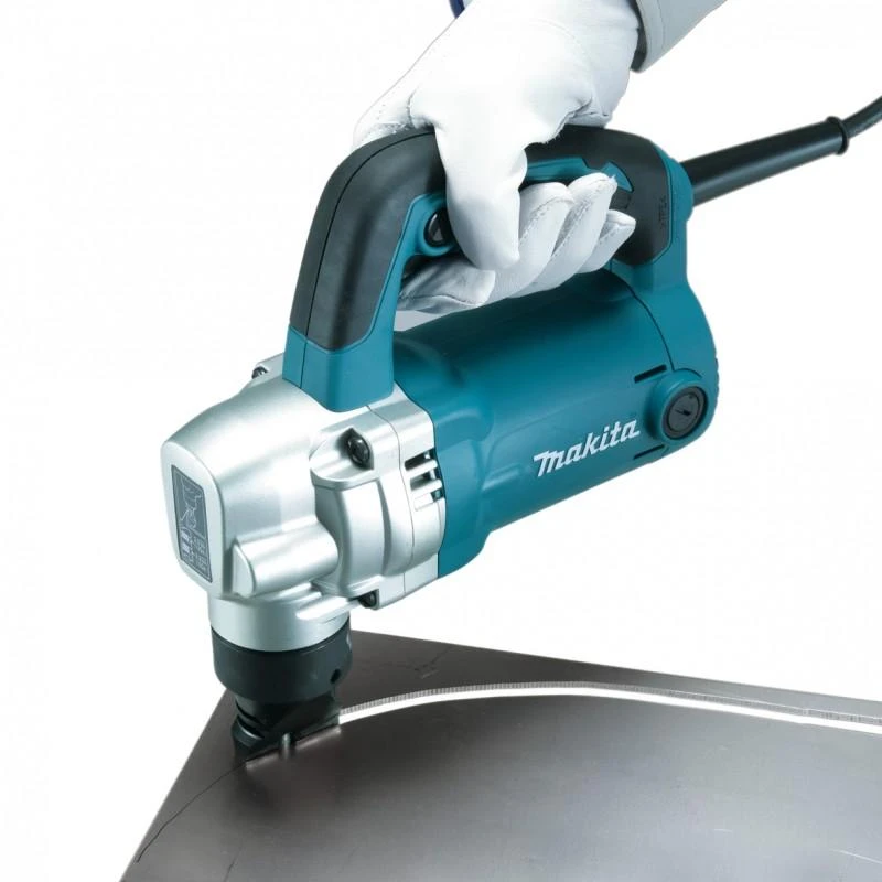 Makita JN3201J Žirklės skardai kirpti, 710 W, plienas 3,2 mm, nerūdijantis plienas 2,5 mm, MAKPACK