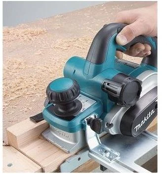 Makita KP0810CJ Elektrinis oblius 82 mm, 0-4 mm, 1050 W, 3,4kg, MAKPACK