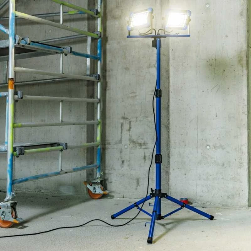 LED prožektorius su stovu AS-SCHWABE Slimline Pro 2x50W