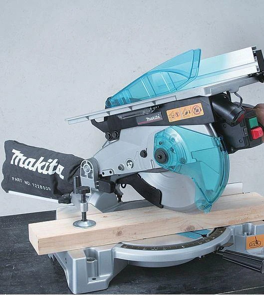 Makita Kombinuotos pjovimo stakles LH1040F 260 mm