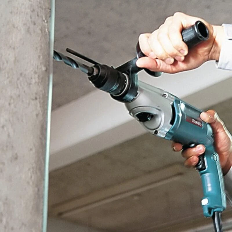 Makita HP2051FJ Smūginis gręžtuvas, 720 W, 0-1200/2900 min-1, 13 mm ranka užveržiamas griebtuvas, LED , MAKPACK
