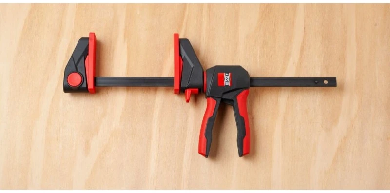 Spaustuvai su pasukama rankena BESSEY 150/60