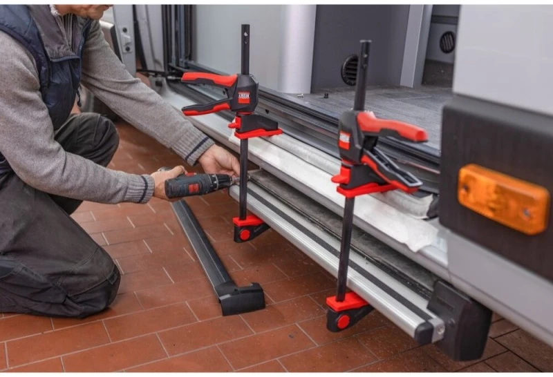 Spaustuvų su pasukama rankena rinkinys BESSEY 110/40