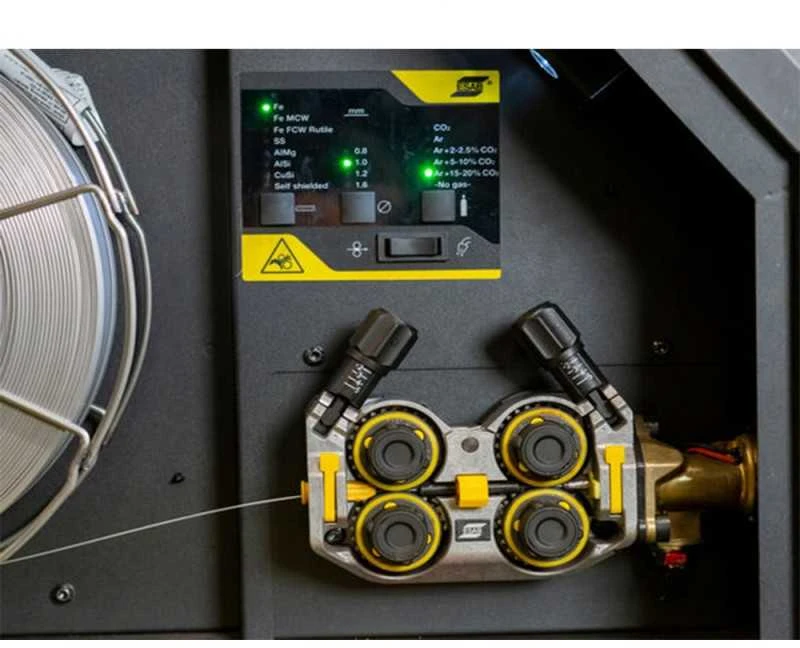 Suvirinimo pusautomatis su degikliu ESAB Rustler EM 350Cw Pro Synergic
