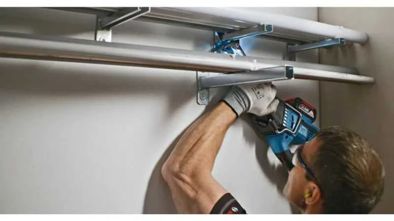 Bosch Akumuliatorinis universalus pjūklas GSA 18V-32, be akumuliatoriaus ir kroviklio