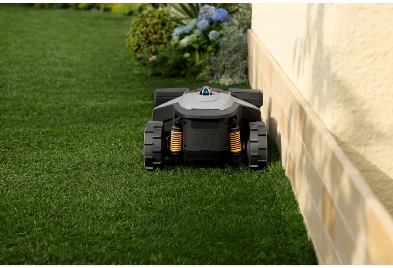 Vejapjovė - robotas (belaidis) Roborock RockMow Z120, AWD iki 20 arų