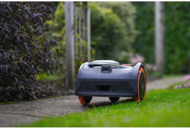 Vejos robotas Segway Navimow i108E