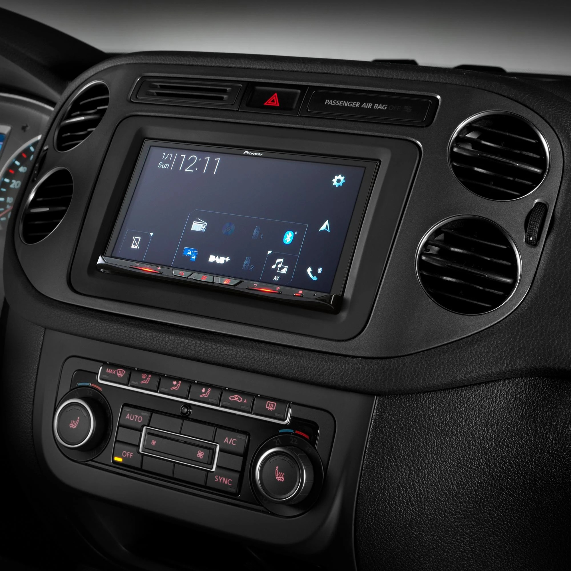 Automagnetola Pioneer multimedia receiver AVIC-Z830DAB
