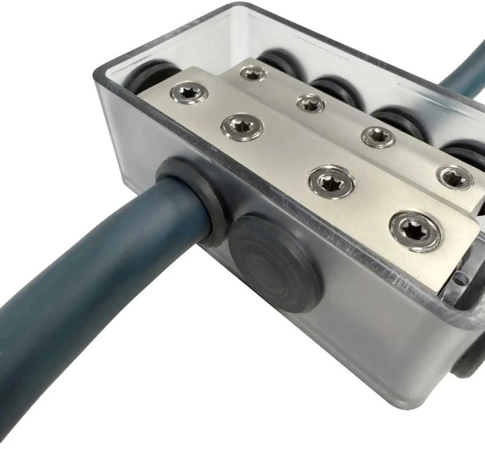 FOUR 4-600440 STAGE 2 DISTRIBUTION BLOCK, 4X50MM2 TO 4X25MM2