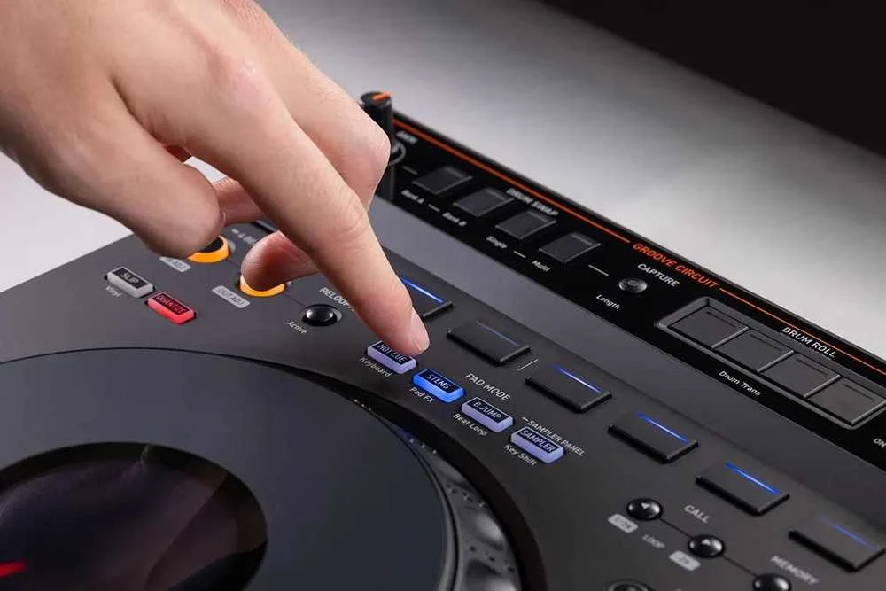 Pioneer DJ AlphaTheta DDJ-GRV6
