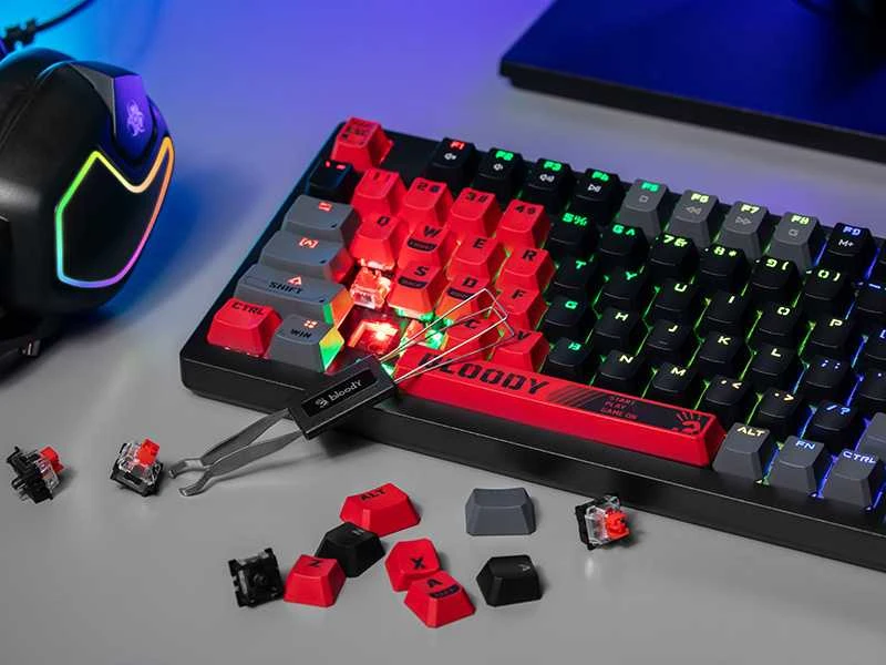 Klaviatūra žaidimams A4Tech Bloody S98 Sports BLMS Raudona Plus su laidu mechaninė su pašvietimu juoda