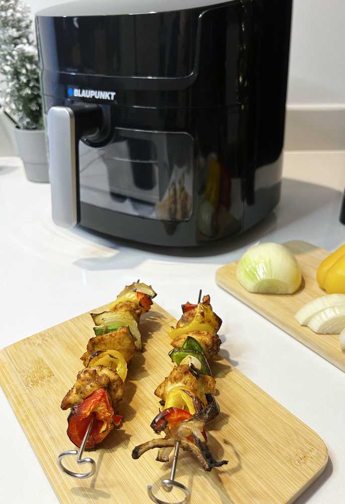 Gruzdintuvė Blaupunkt deep fat fryer AFD712 (non-fat; 7.2 l; 1800W)