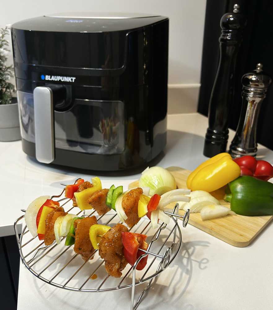 Gruzdintuvė Blaupunkt deep fat fryer AFD712 (non-fat; 7.2 l; 1800W)