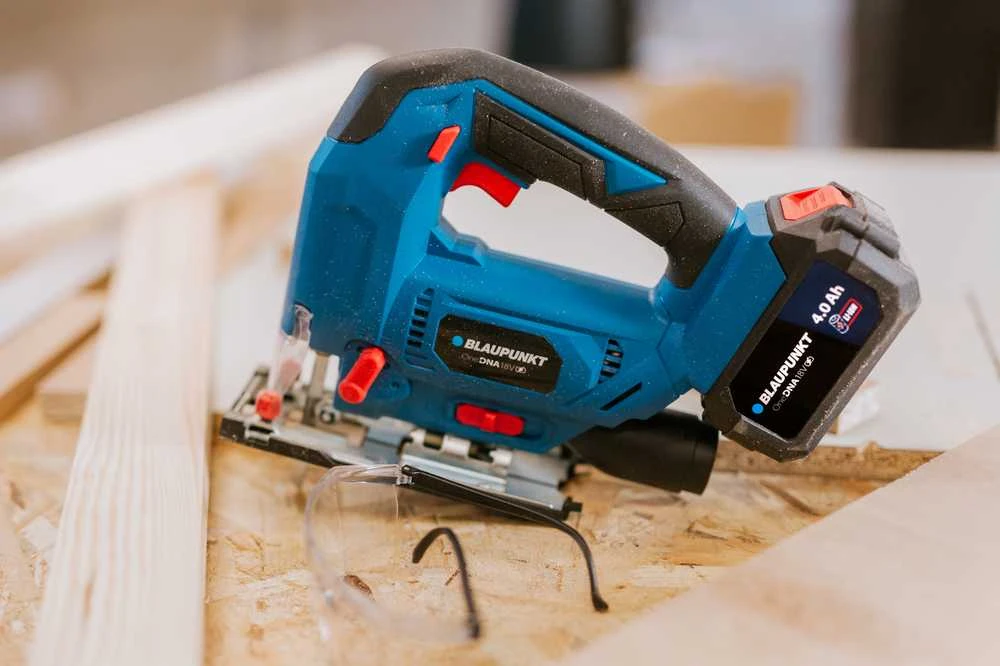 CORDLESS siaurapjūklis BLAUPUNKT CJ5010 18V