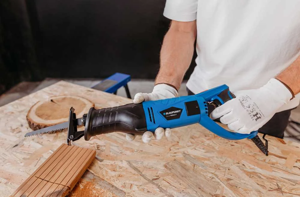 Blaupunkt RS6010 1.2 kW sabre saw
