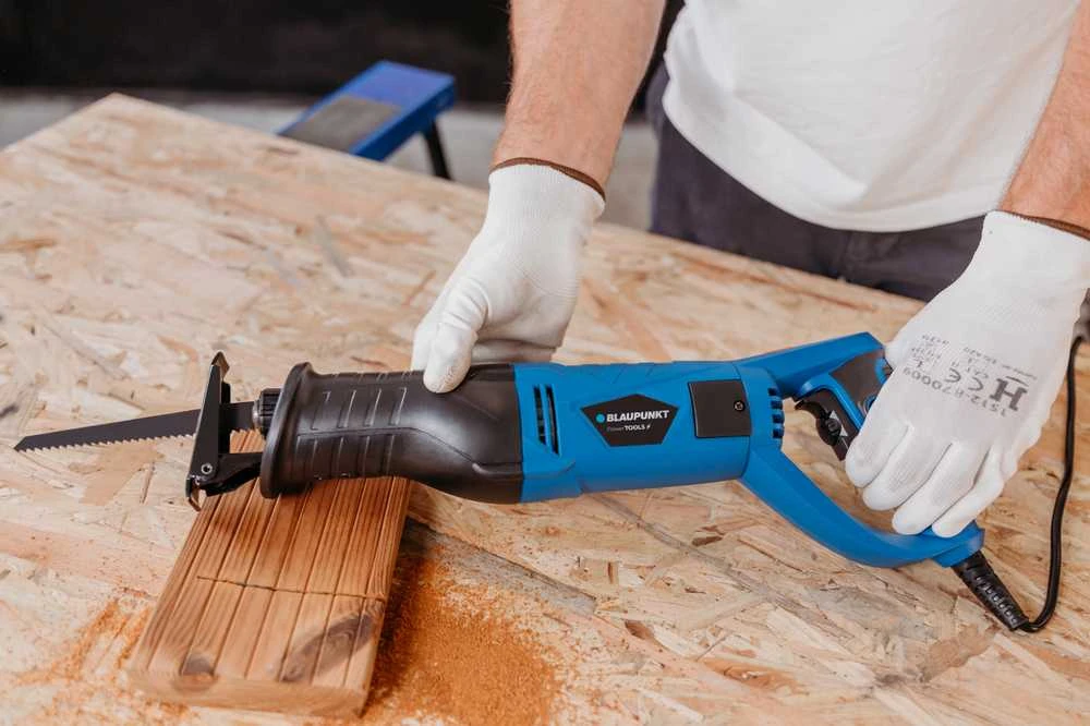 Blaupunkt RS6010 1.2 kW sabre saw