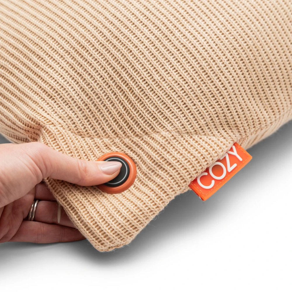 Bodi-Tek BT-CSHT2-K-BG-PB10 COZY Una Cushion megztas įkroviklis ir išorinė baterija 10000 mAh, rausvai geltona