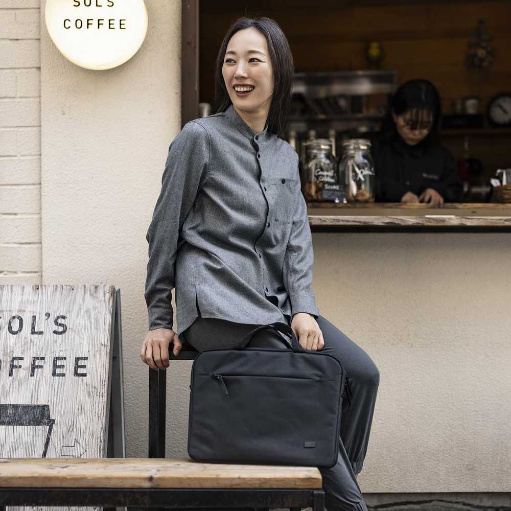 Case Logic | Invigo Eco Attaché | INVIA116 | Attaché | Shoulder strap | Juodas