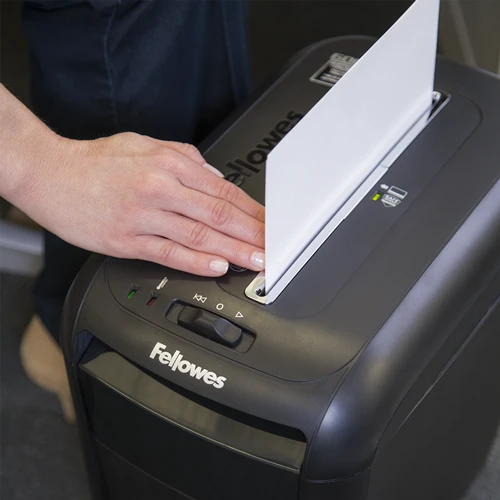 Fellowes Powershred | 60Cs | Juodas | 22 L | Kreditinių kortelių smulkinimas | 75 dB | Popieriaus apdorojimo standartas / išvestis 10 lapų per eigą | Skersinis smulkintuvas | Garantija 24 mėn.