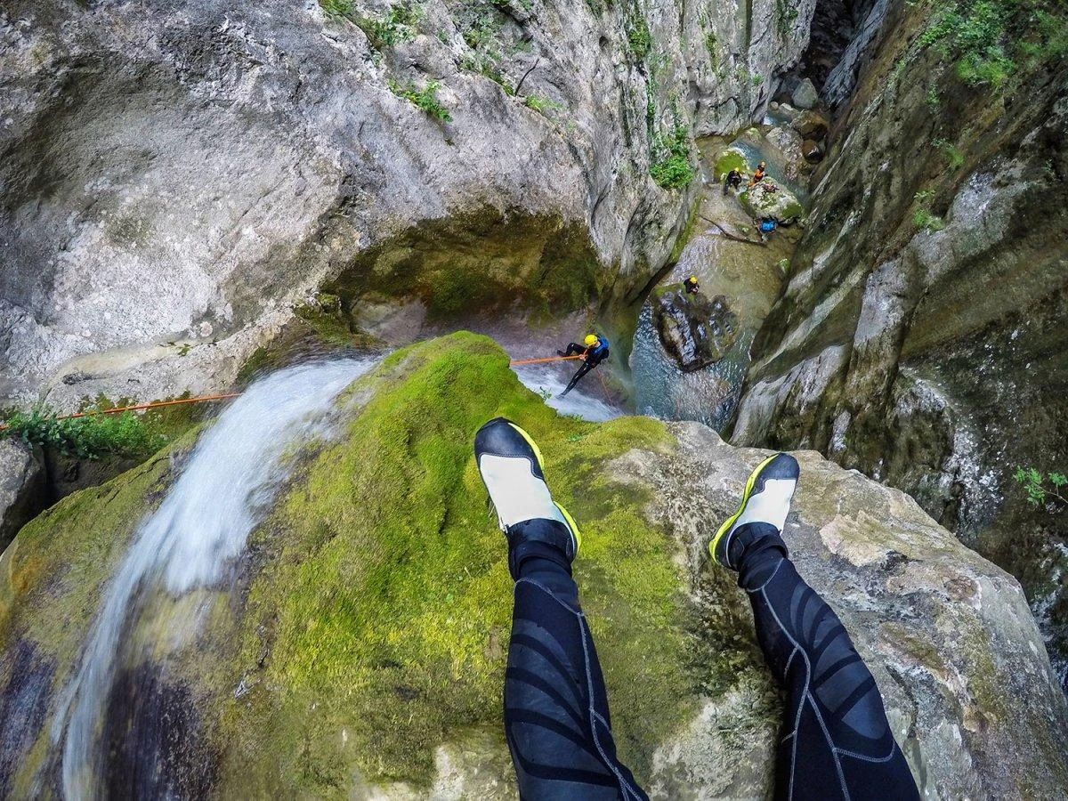 Easypix GoExtreme galvos dirželio tvirtinimas 2016 m