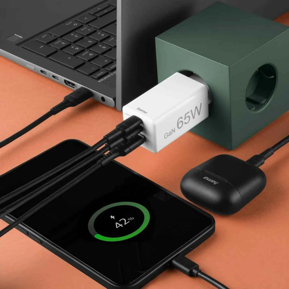 Hama 65W 2xUSB-C, 1xUSB-A PD do laptopa