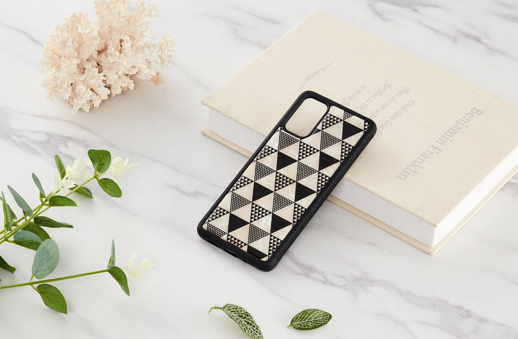 Dėklas iKins case for Samsung Galaxy S20+ pyramid juodas