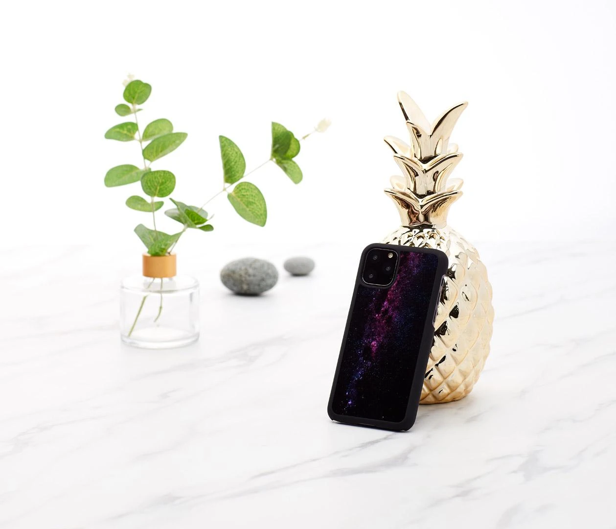 iKins SmartPhone dėklas Apple iPhone 11 Pro milky way juodos spalvos