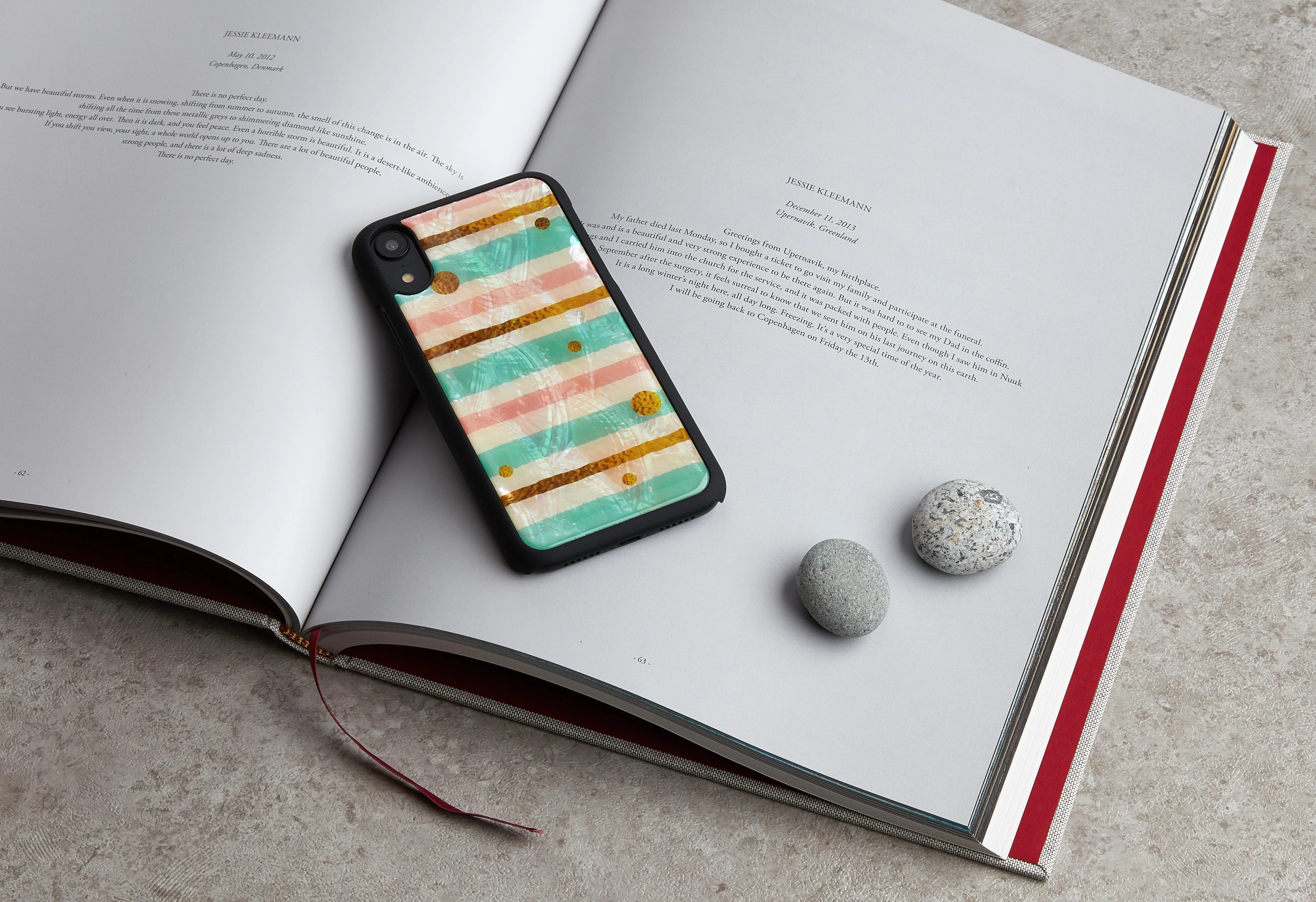 Ikins Juodas telefono dėklas iPhone XR