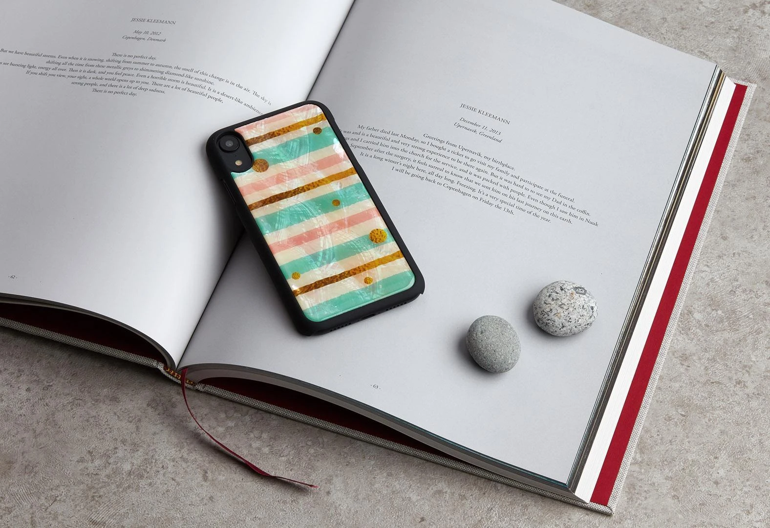Ikins Juodas telefono dėklas iPhone XR