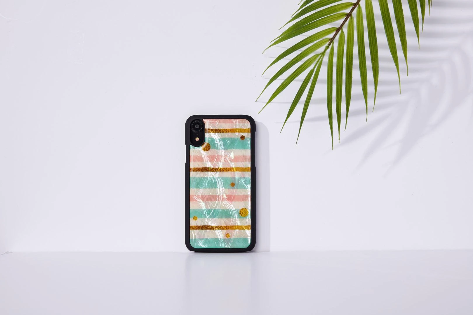 Ikins Juodas telefono dėklas iPhone XR