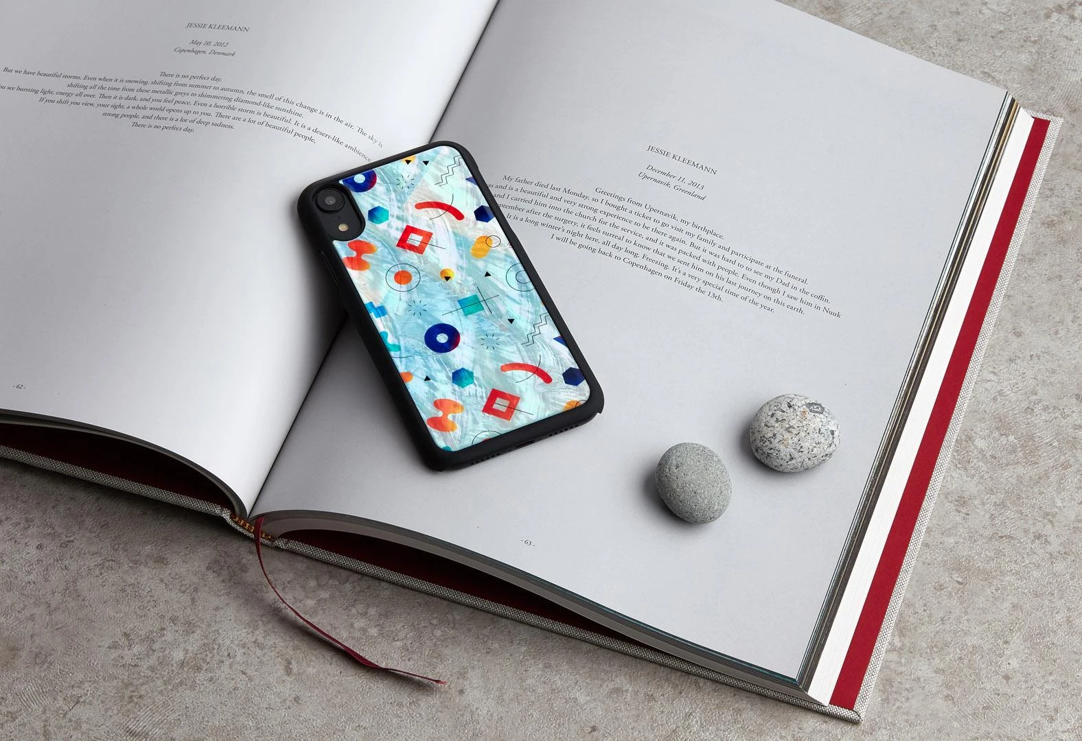 Ikins Juodas telefono dėklas iPhone XR modeliui